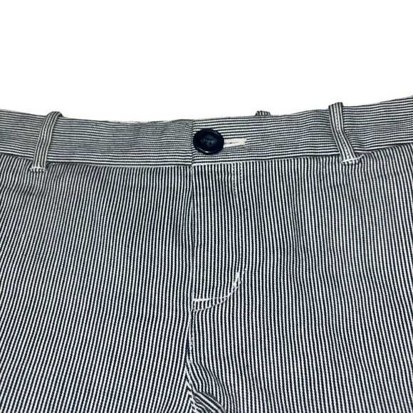 Talula Women's Size 2 Denim Shorts Striped w. Beltloops Cotton Blend Preppy - Picture 2 of 5